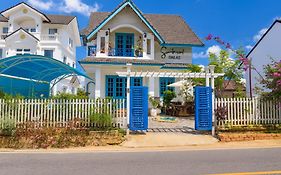 Santorini Homestay